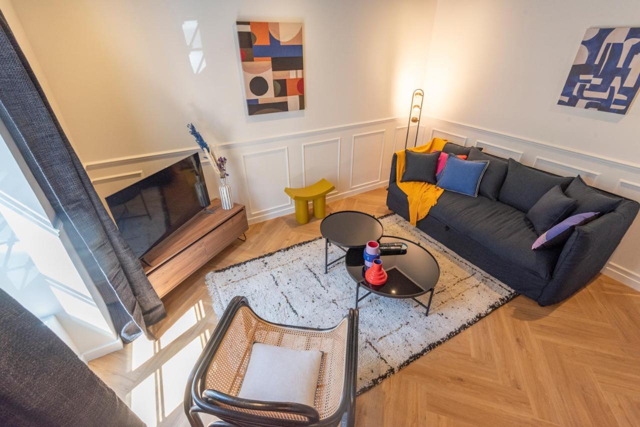 Le Cosy Chic . Proche Gare . Centre-Ville Macon . Neuf . Climatisation . Design . Wifi . Exterior photo