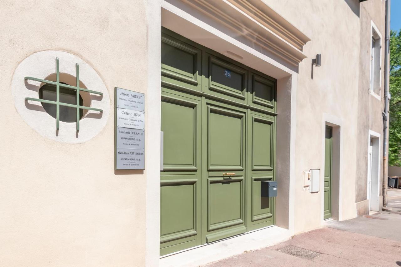 Le Cosy Chic . Proche Gare . Centre-Ville Macon . Neuf . Climatisation . Design . Wifi . Exterior photo